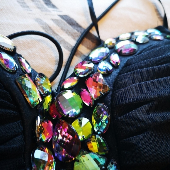 Corset - Picture 2 of 3